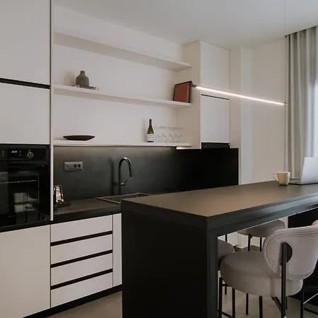 Kleopatra Homes - Spiropoulou 11 Lägenhet Messíni
