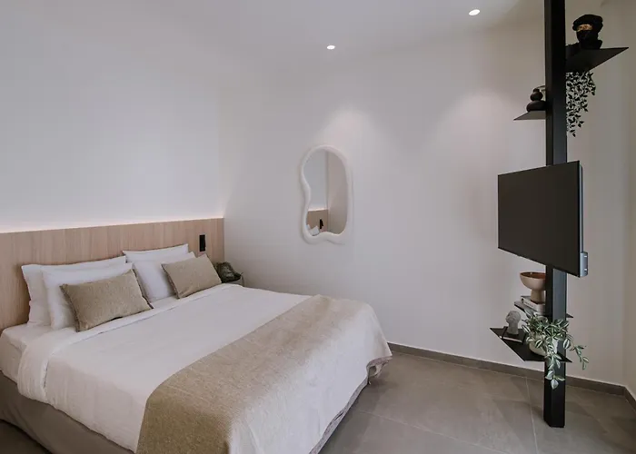 Kleopatra Homes Apartament Messíni