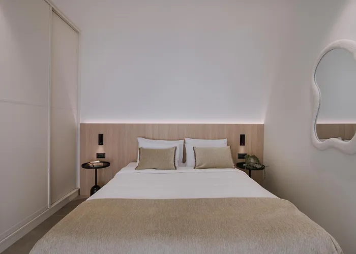 Kleopatra Homes * Messíni