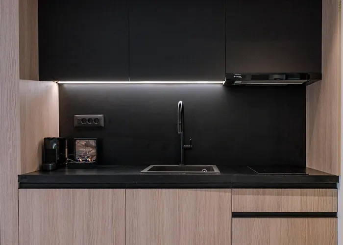 Kleopatra Homes Apartament Messíni